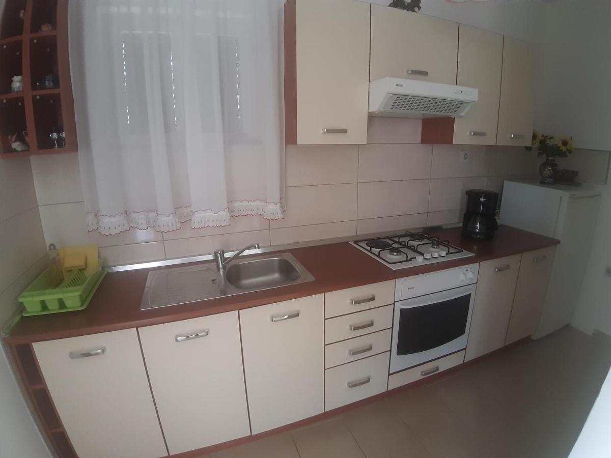 Apartmani Ana เซรส ภายนอก รูปภาพ