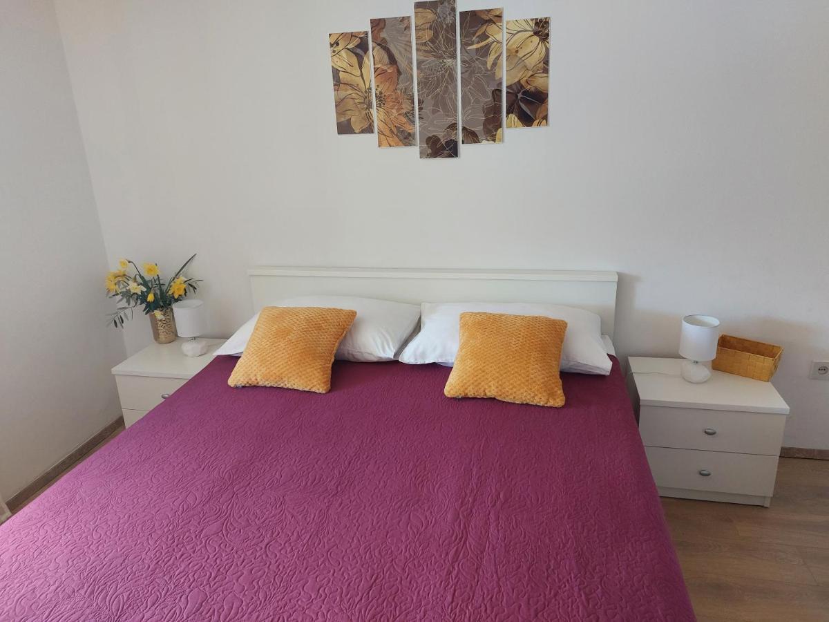 Apartmani Ana เซรส ภายนอก รูปภาพ