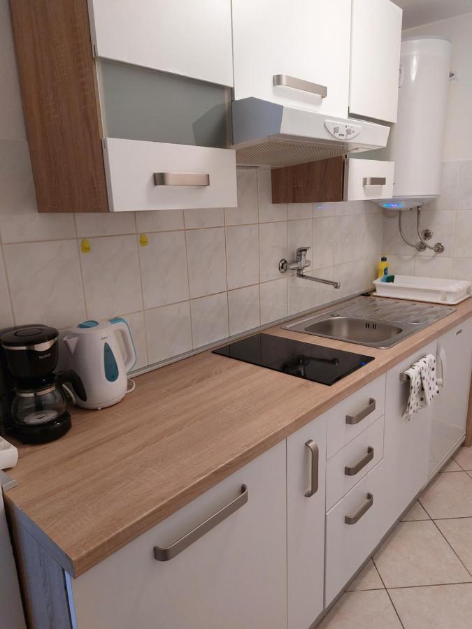 Apartmani Ana เซรส ภายนอก รูปภาพ