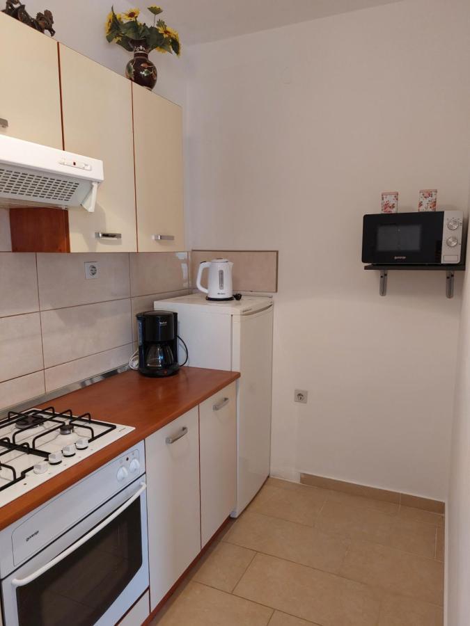 Apartmani Ana เซรส ภายนอก รูปภาพ