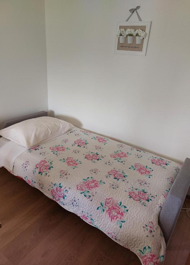 Apartmani Ana เซรส ภายนอก รูปภาพ