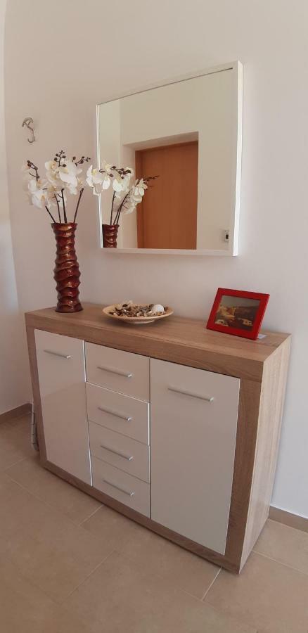 Apartmani Ana เซรส ภายนอก รูปภาพ