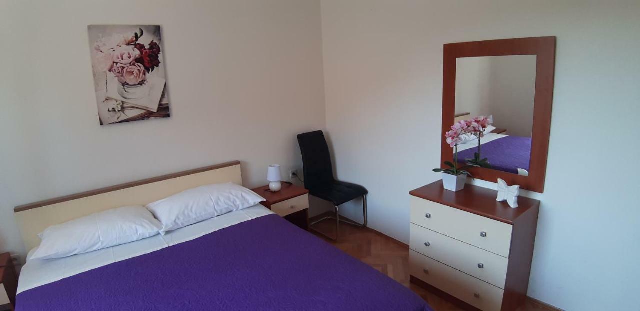 Apartmani Ana เซรส ภายนอก รูปภาพ
