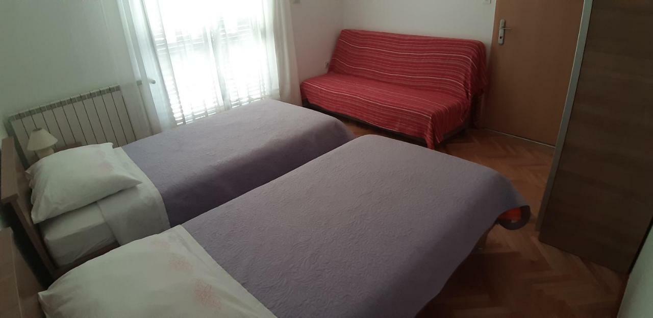 Apartmani Ana เซรส ภายนอก รูปภาพ
